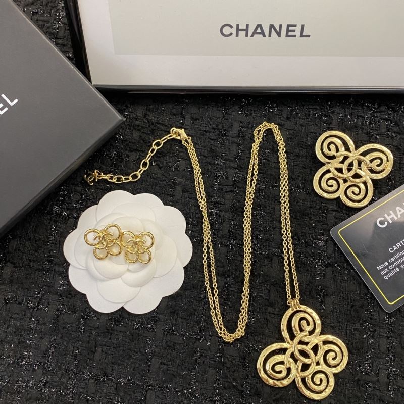 Chanel Necklaces